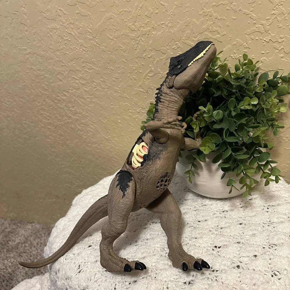 Jurassic World Dominion Extreme Damage Roarin' Allosaurus HFK06 Dinosaur Mattel - Picture 3 of 14